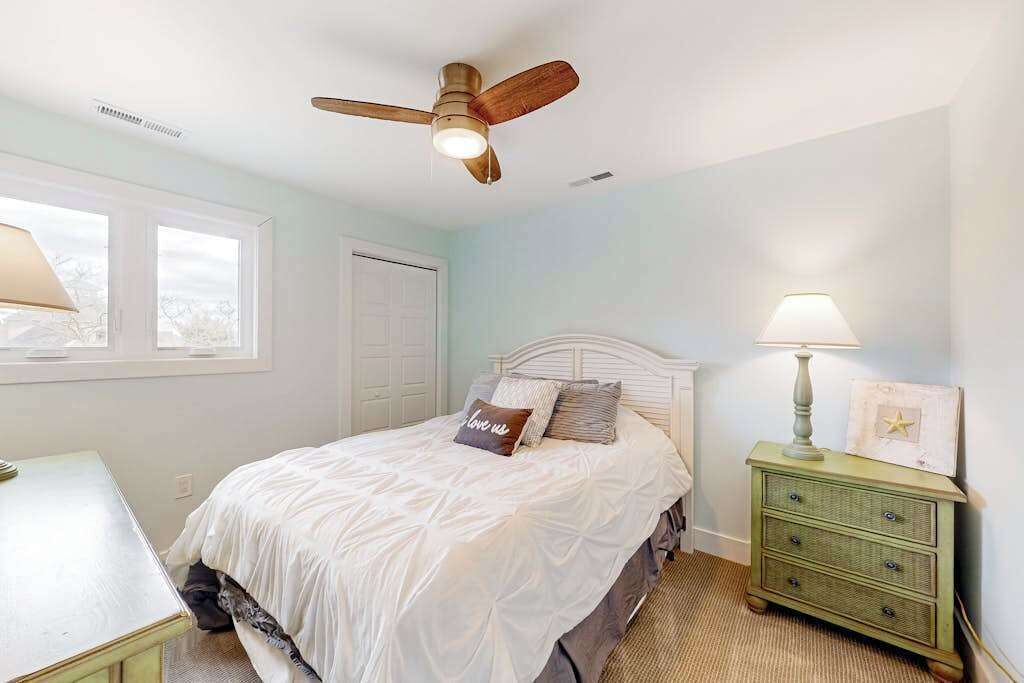 Photo of Bedroom in Heron Harbour Isle