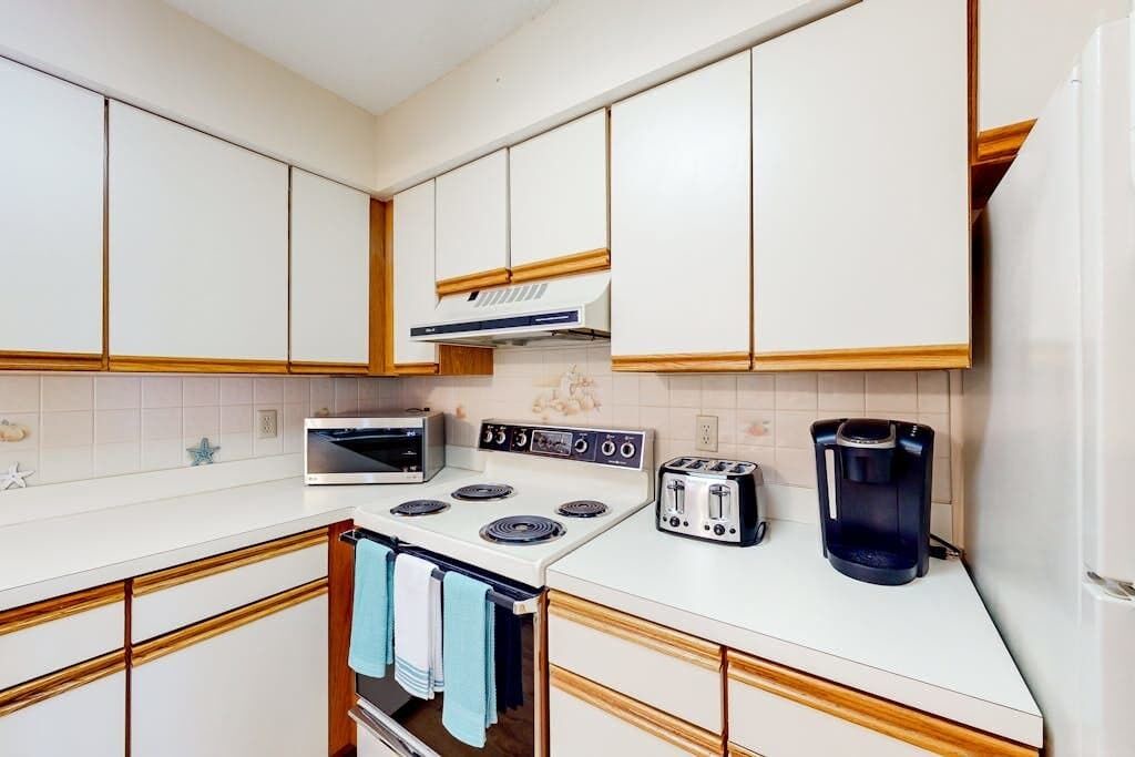 Photo of Kitchen in Heron Harbour Isle