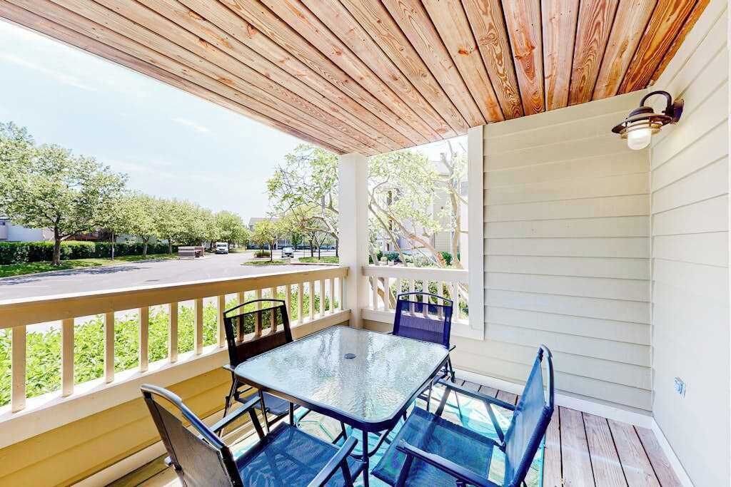Photo of Outdoor in Heron Harbour Isle