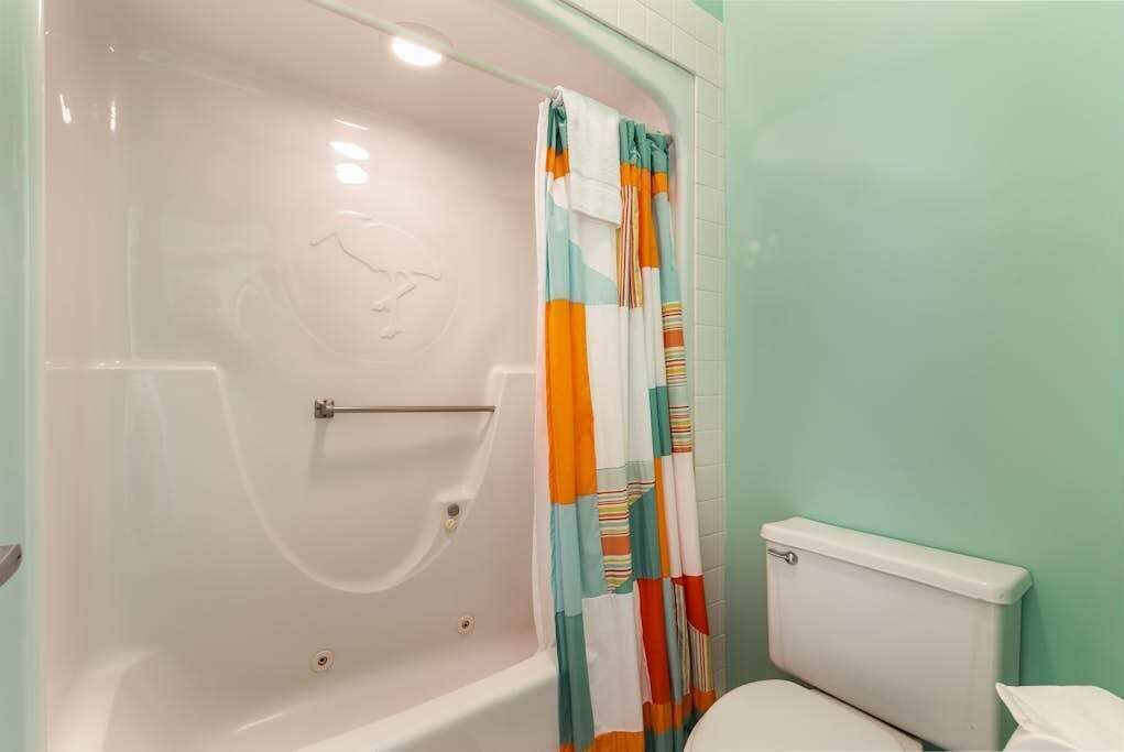 Photo of Bathroom in Heron Harbour Isle