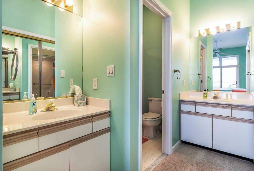 Photo of Bathroom in Heron Harbour Isle