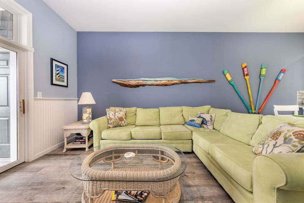 Photo of Livingroom in Heron Harbour Isle