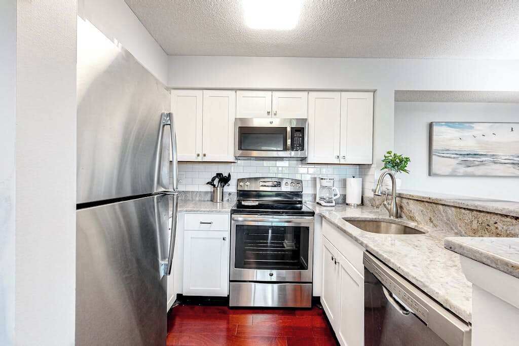 Photo of Kitchen in Heron Harbour Isle