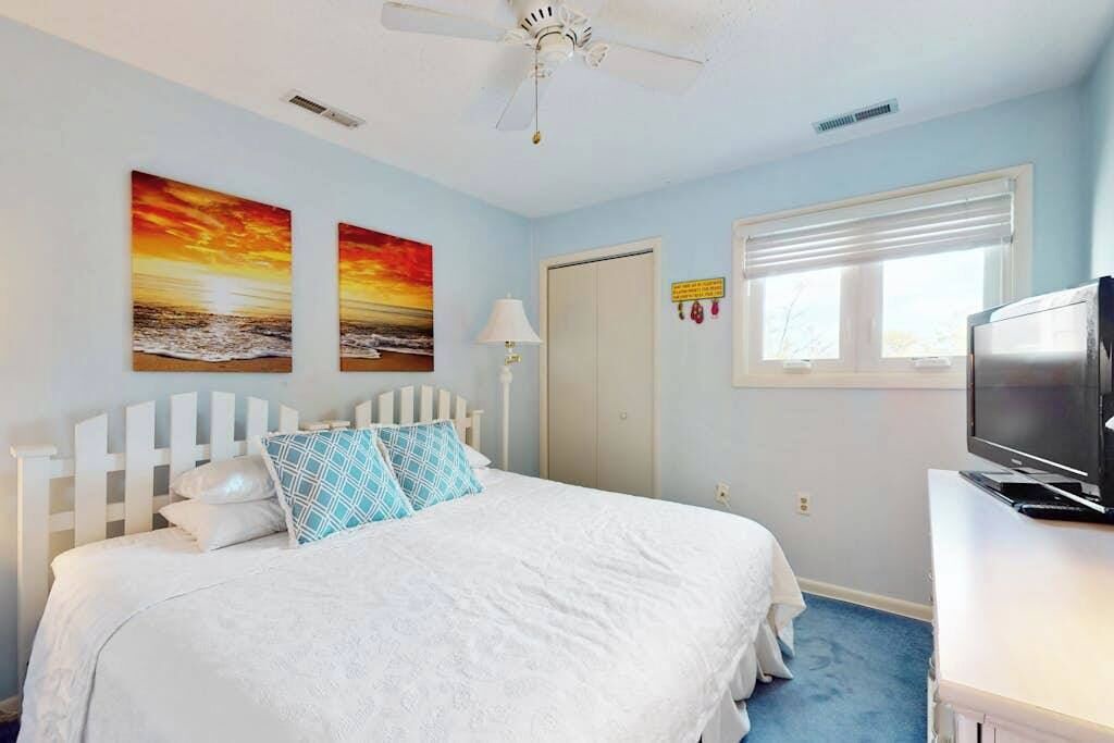 Photo of Bedroom in Heron Harbour Isle