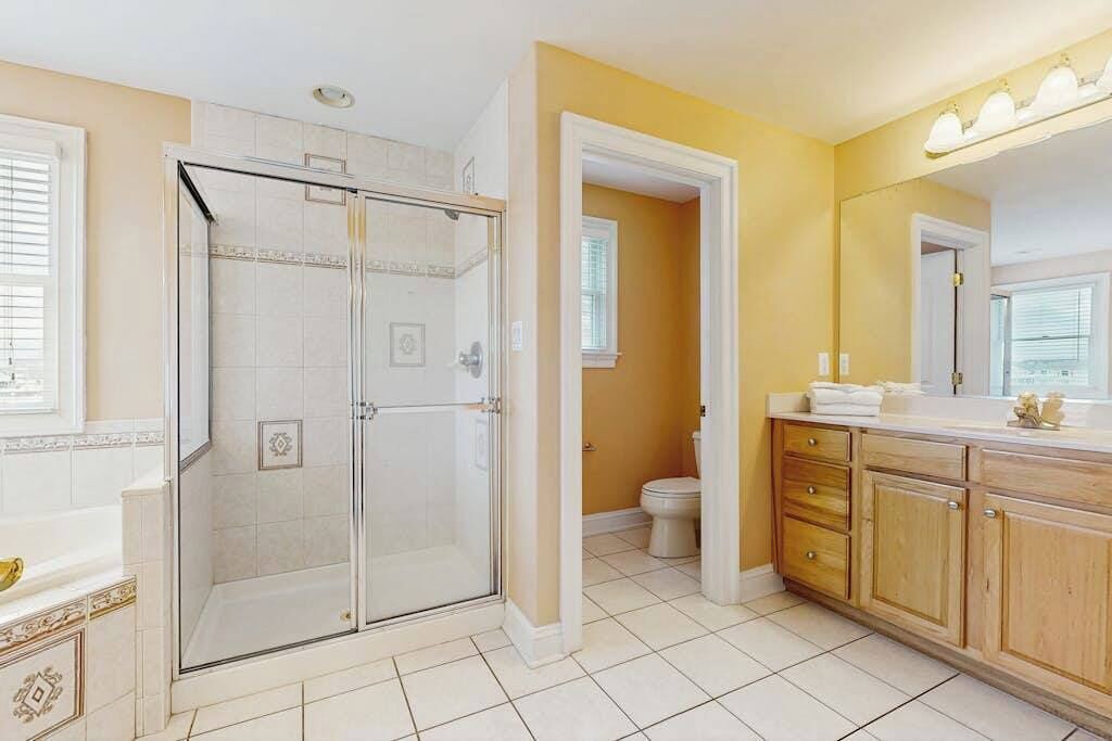 Photo of Bathroom in Heron Harbour Isle