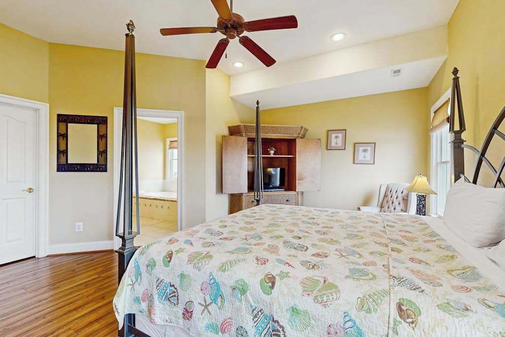 Photo of Bedroom in Heron Harbour Isle