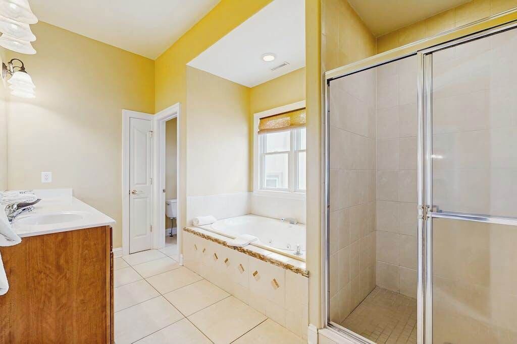 Photo of Bathroom in Heron Harbour Isle