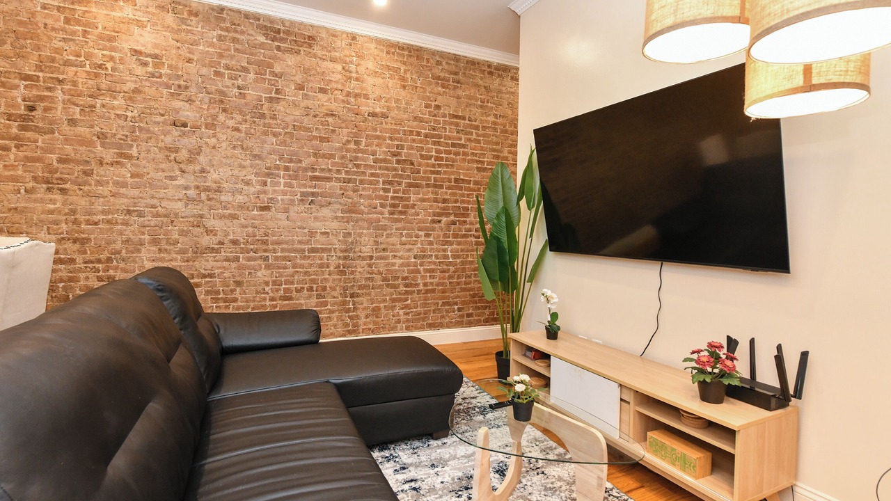 Photo of Livingroom in East Harlem
