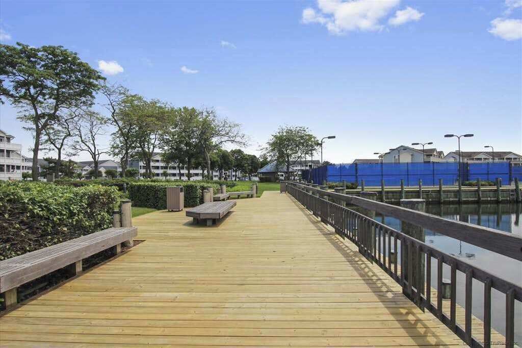Photo of Patio Balcony in Heron Harbour Isle