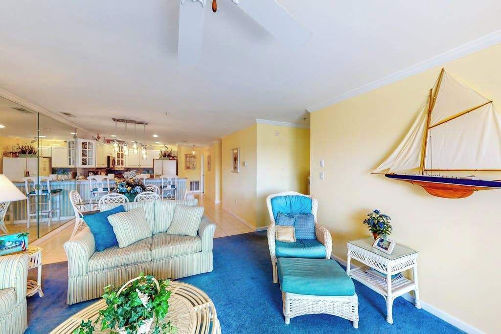 Photo of Livingroom in Heron Harbour Isle