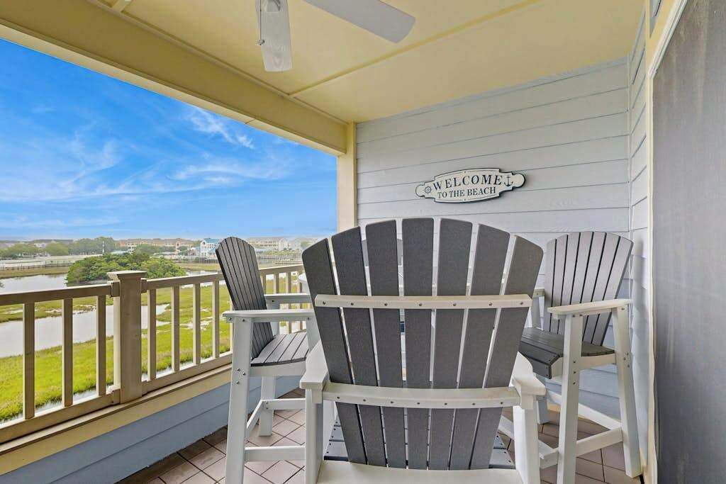 Photo of Patio Balcony in Heron Harbour Isle