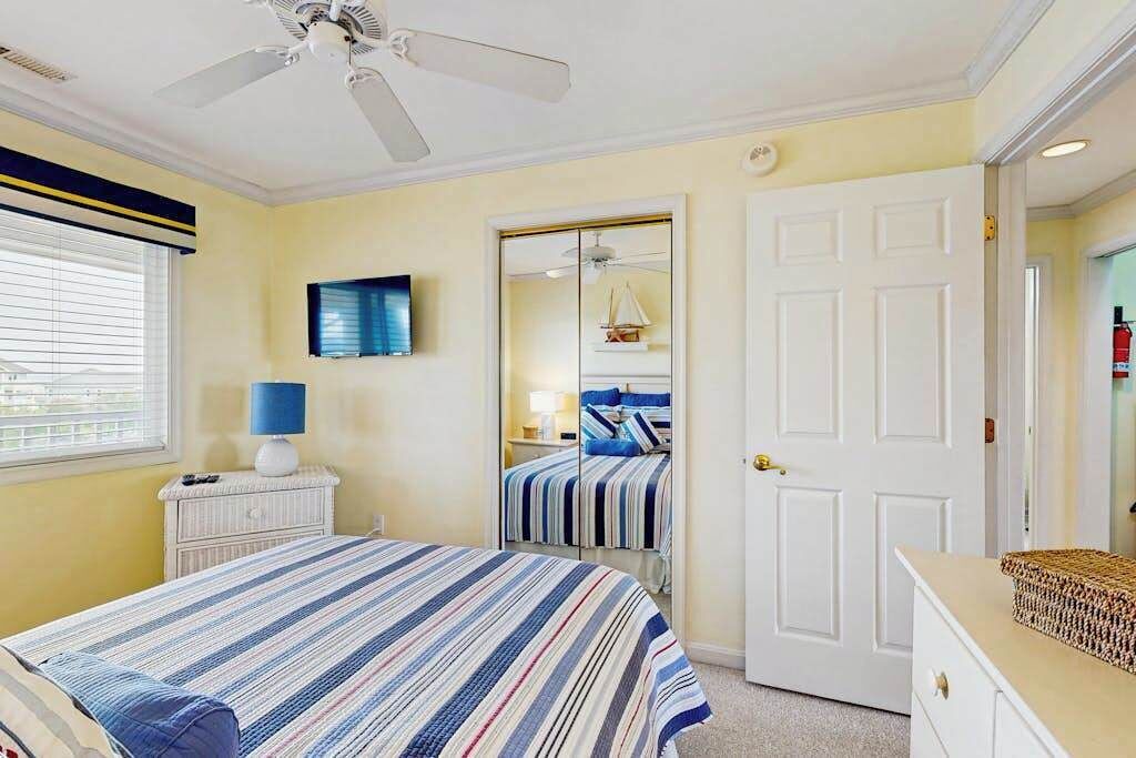 Photo of Bedroom in Heron Harbour Isle