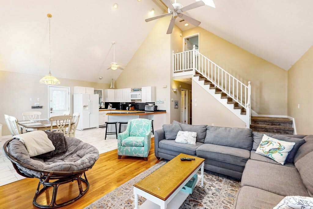 Photo of Livingroom in Ocean Pines
