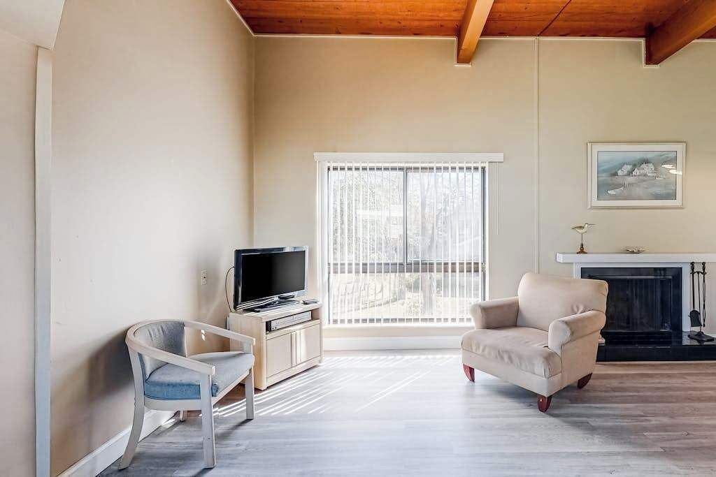 Photo of Livingroom in Ocean Pines