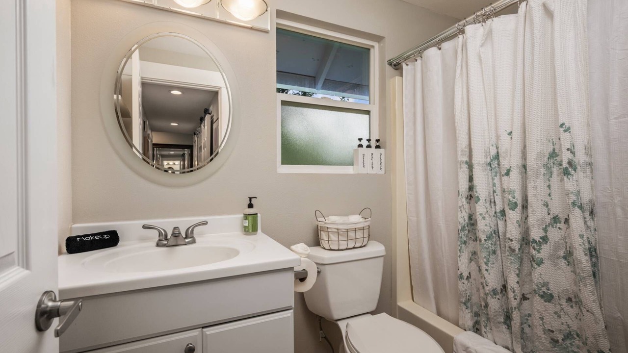 Photo of Bathroom in Sherwood - Tualatin South