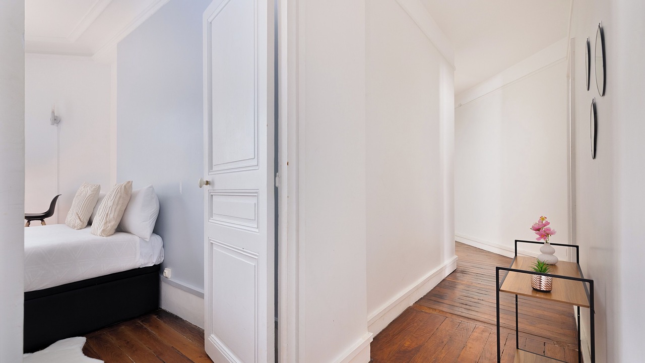 Photo of Bedroom in Clichy