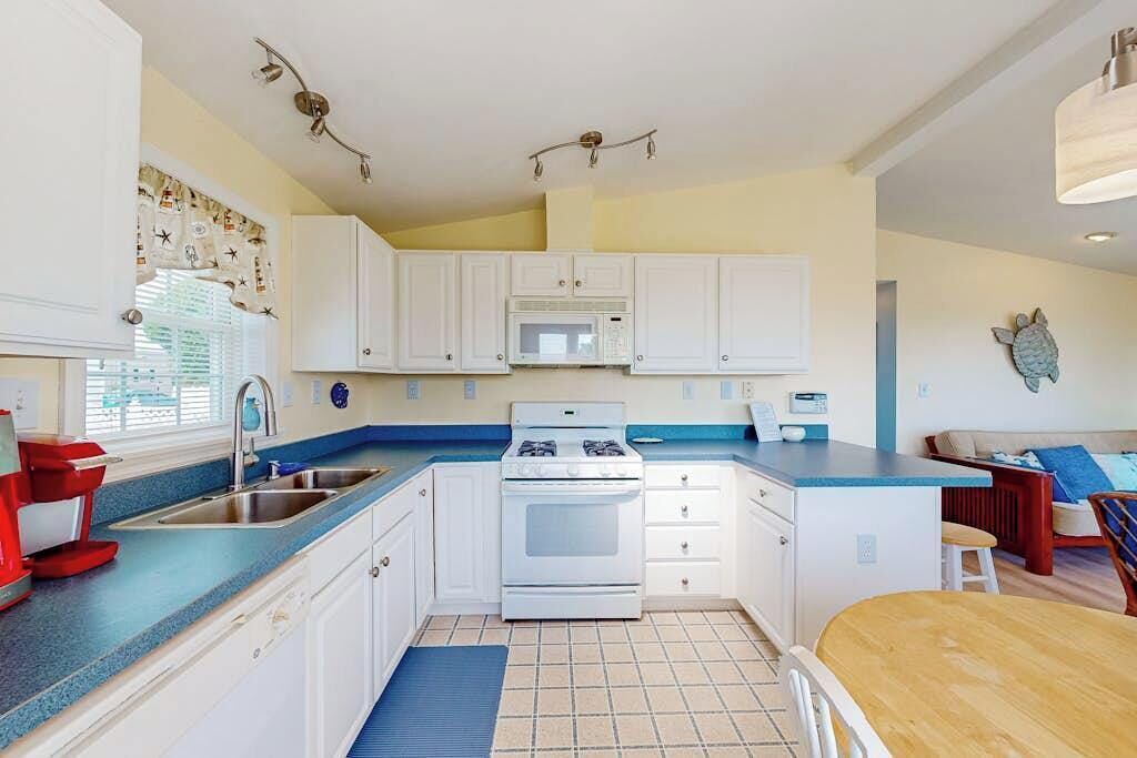 Photo of Kitchen in Assateague Pointe