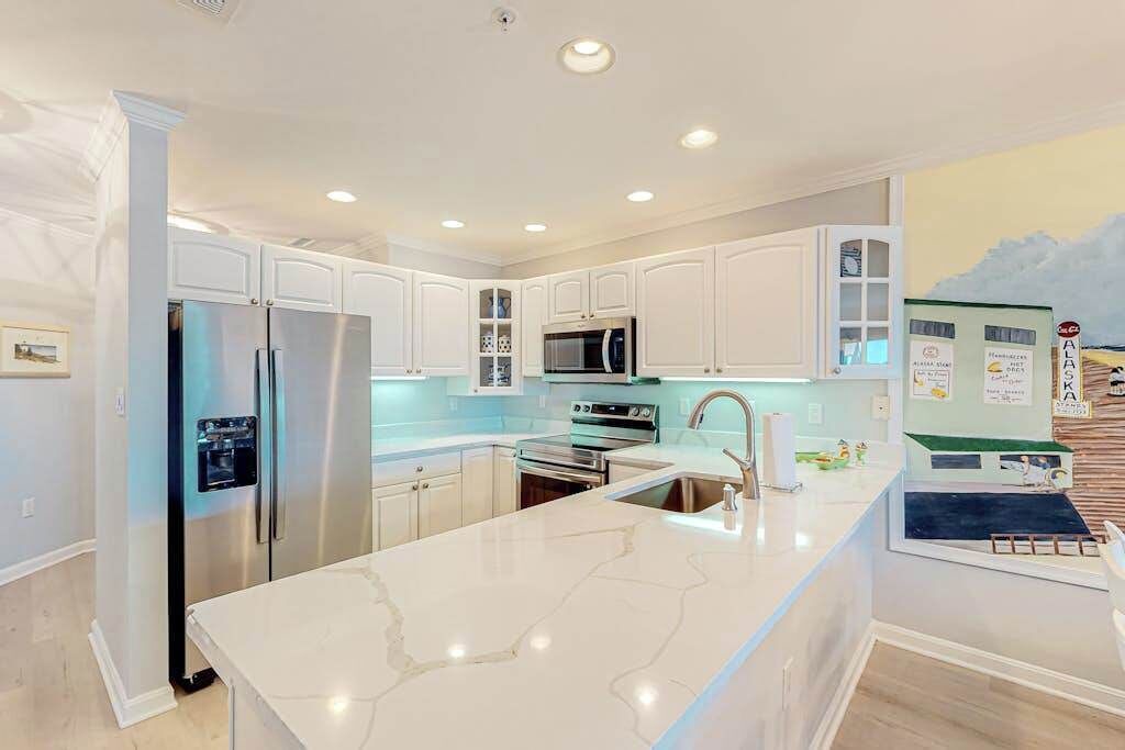 Photo of Kitchen in Heron Harbour Isle