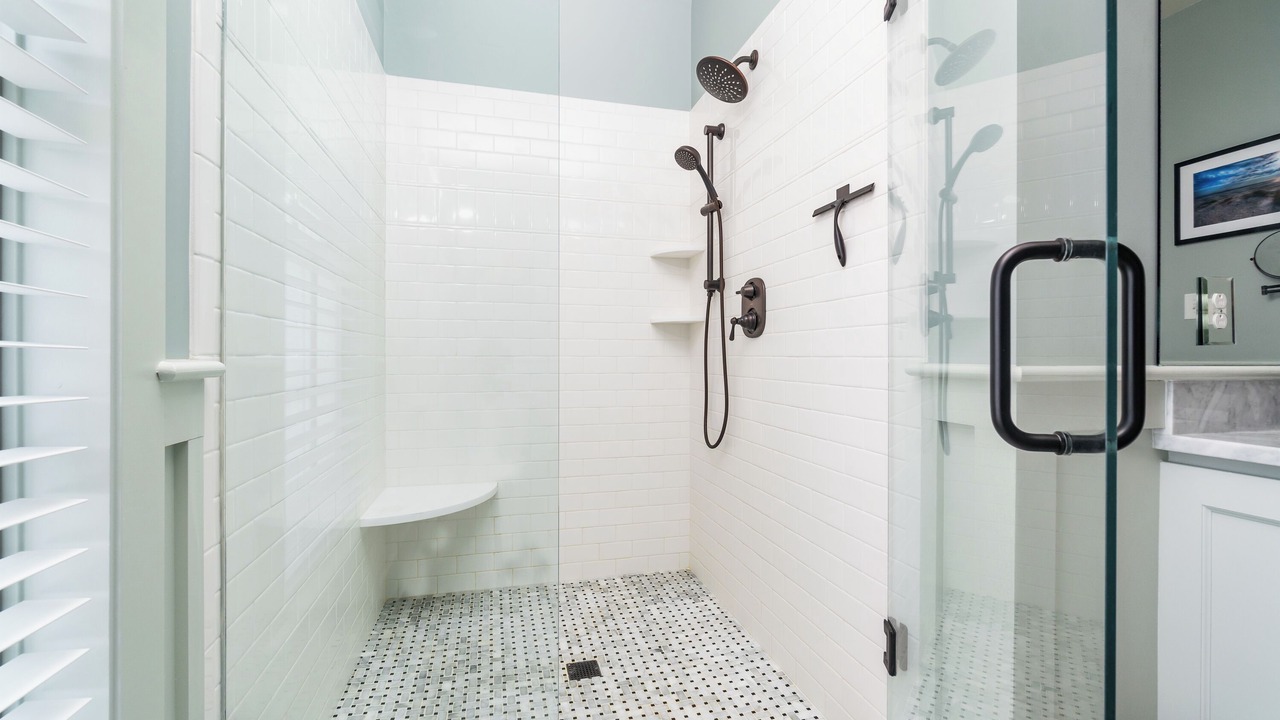 Photo of Bathroom in Oriental