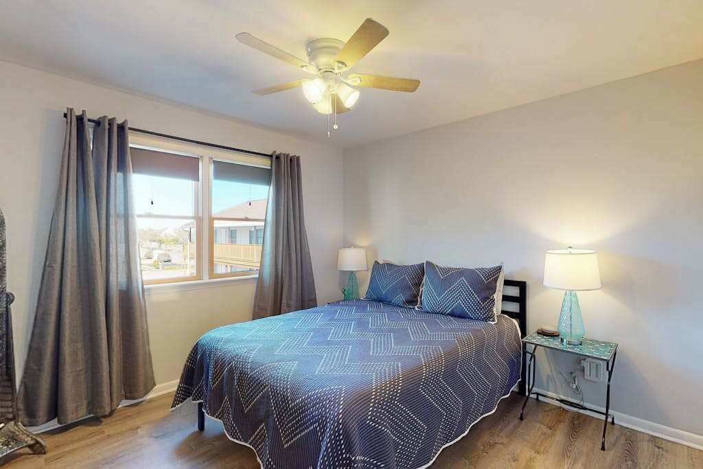 Photo of Bedroom in Caine Woods