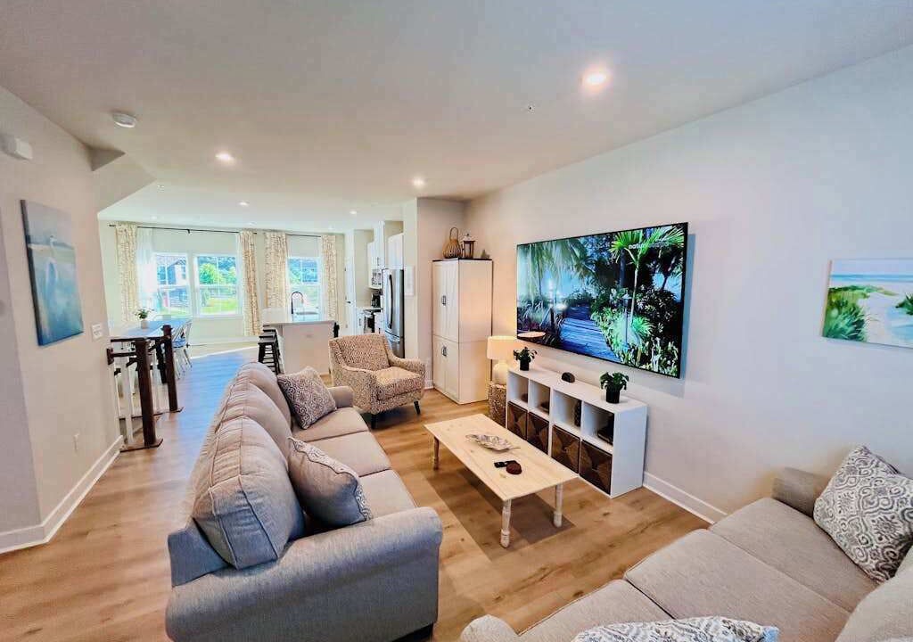 Photo of Livingroom in Bayside
