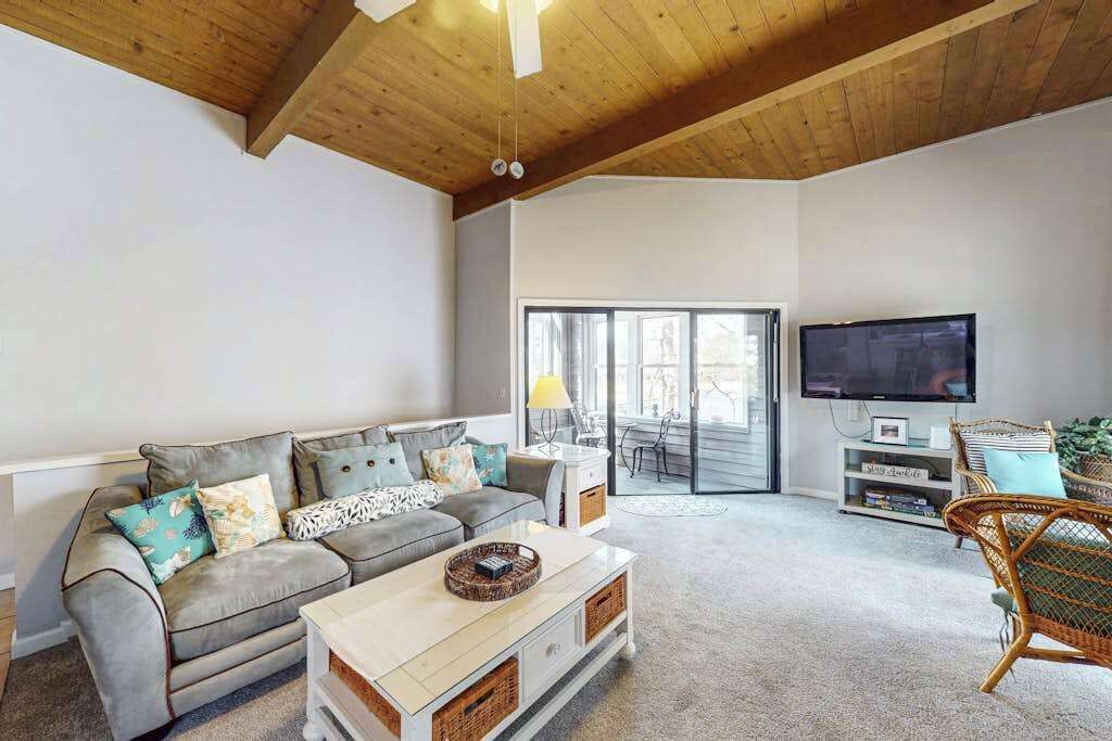 Photo of Livingroom in Ocean Pines