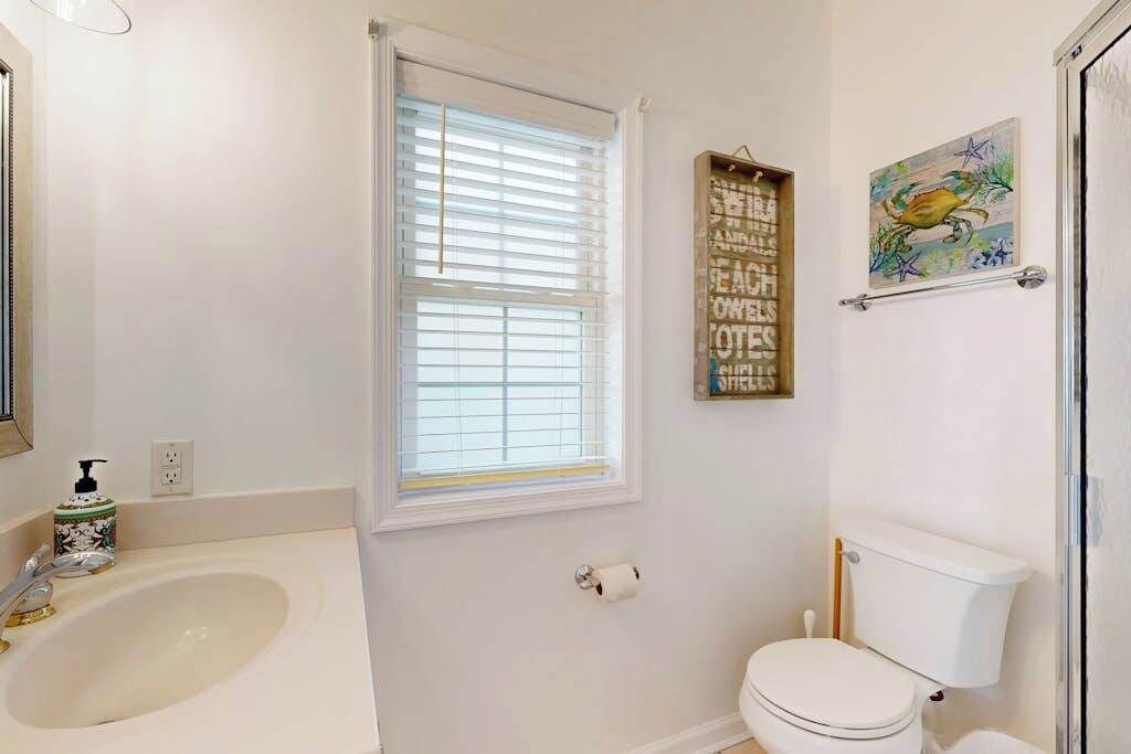 Photo of Bathroom in Heron Harbour Isle