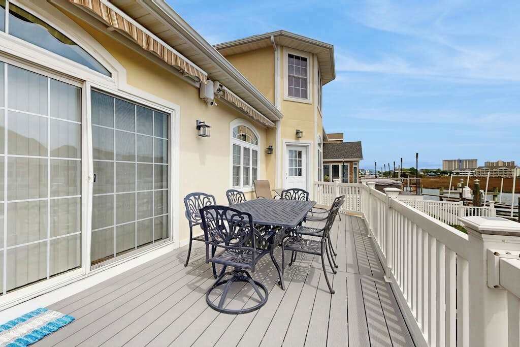 Photo of Outdoor in Heron Harbour Isle