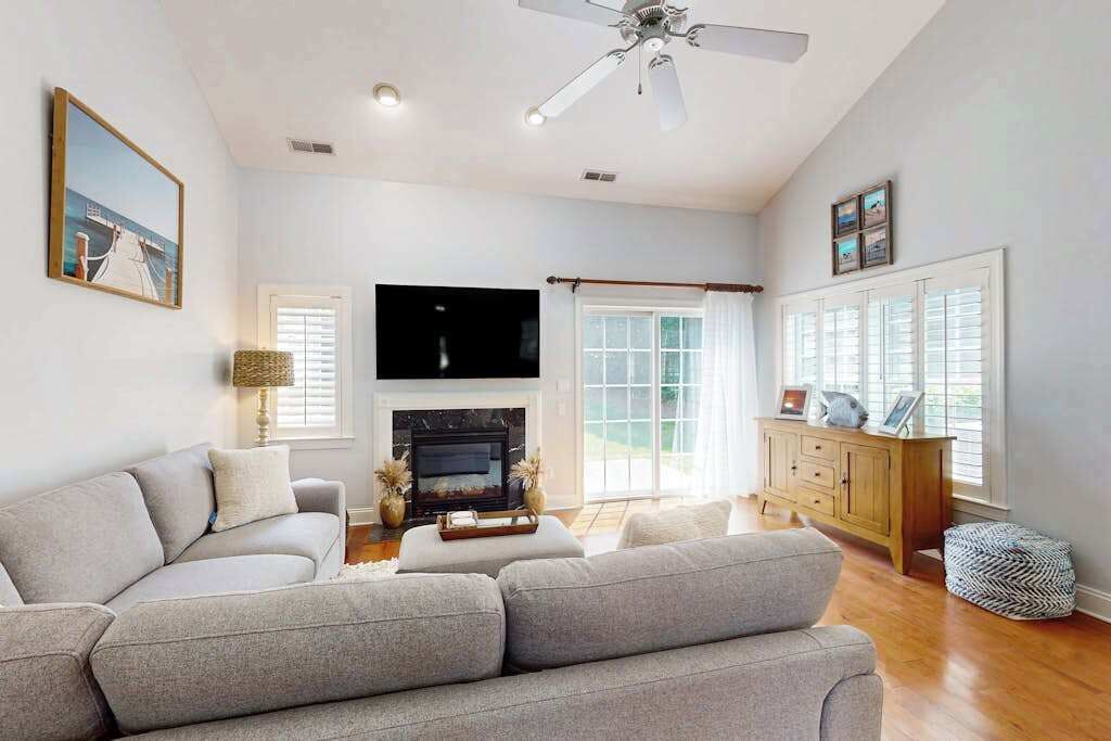 Photo of Livingroom in Ocean Pines