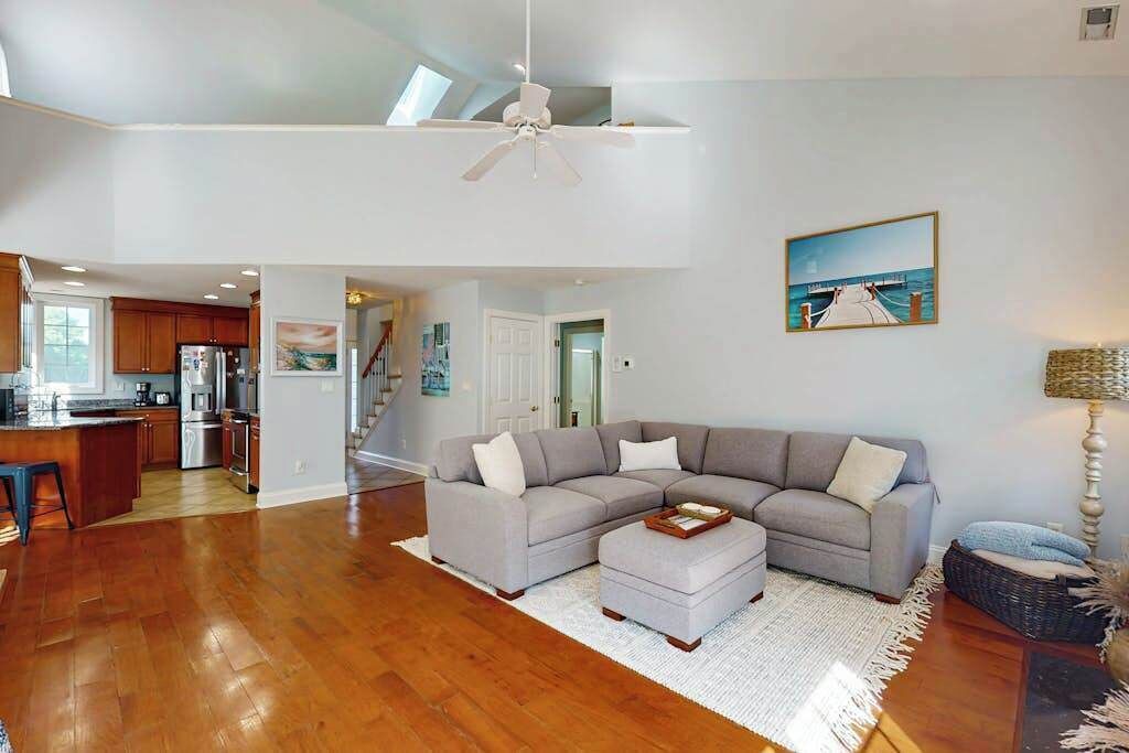 Photo of Livingroom in Ocean Pines