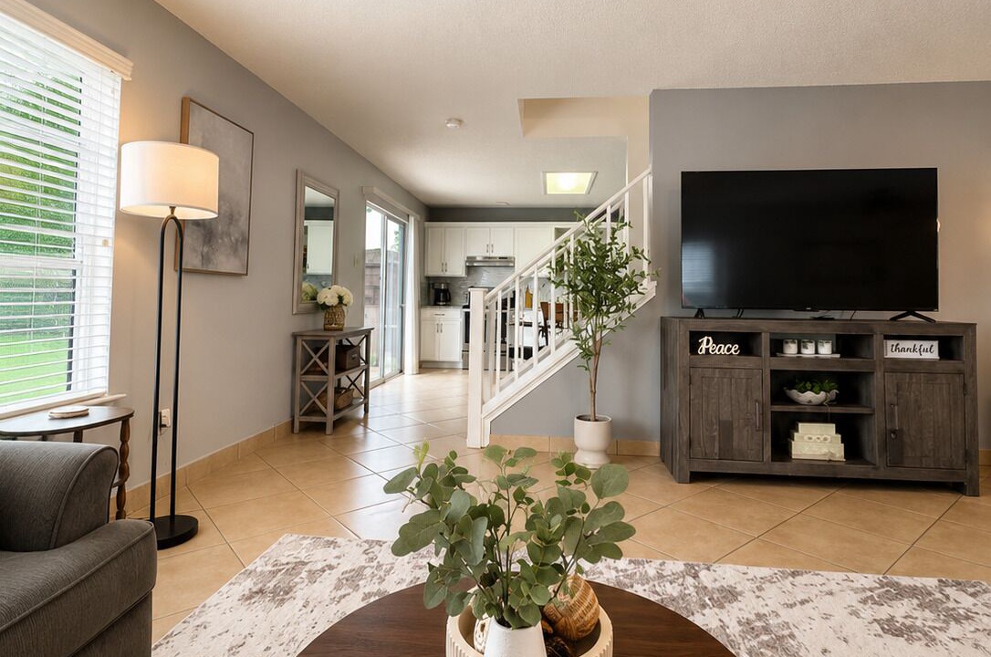 Photo of Livingroom in Converse