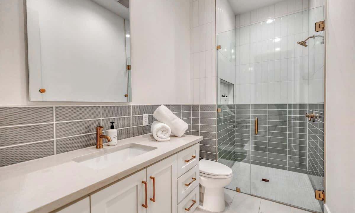 Photo of Bathroom in Hyde Park