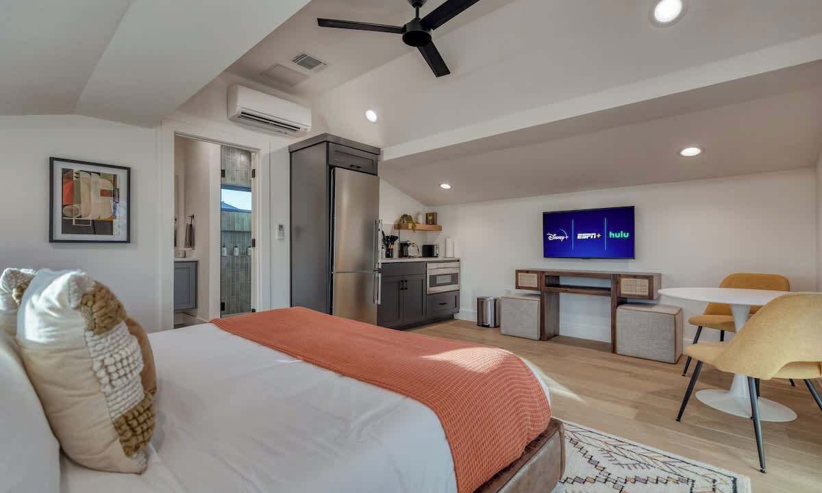 Photo of Bedroom in Hyde Park