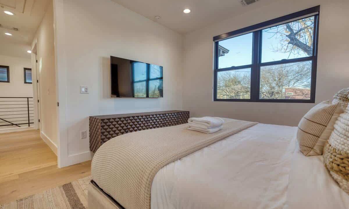 Photo of Bedroom in Hyde Park