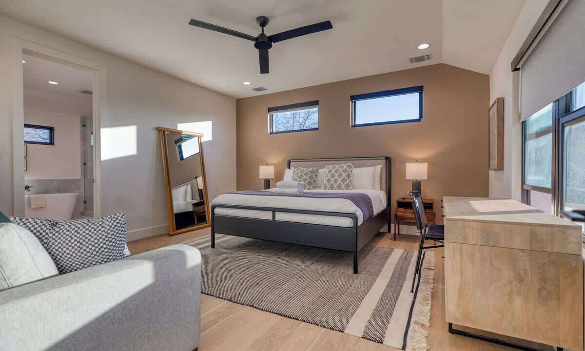 Photo of Bedroom in Hyde Park
