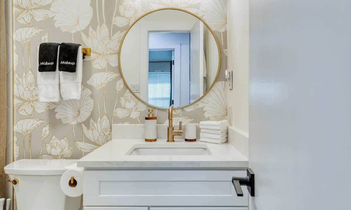 Photo of Bathroom in Parker Lane