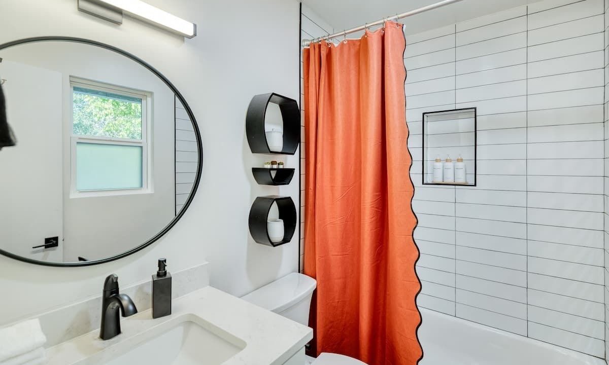 Photo of Bathroom in Parker Lane