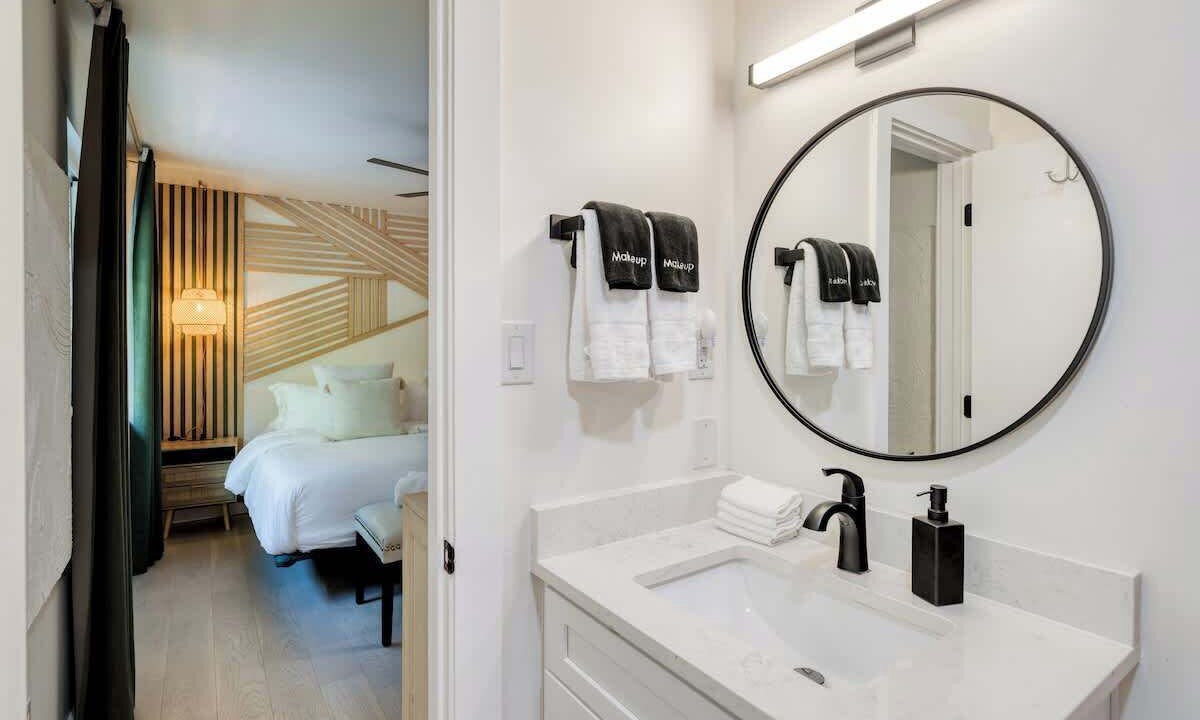 Photo of Bathroom in Parker Lane