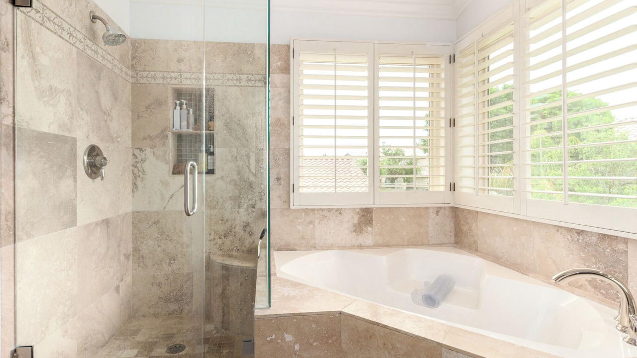 Photo of Bathroom in Val Vista Lakes
