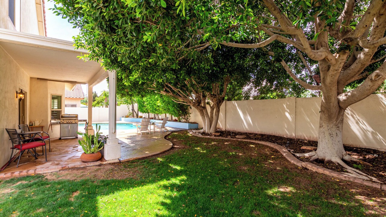 Photo of Patio Balcony in Val Vista Lakes