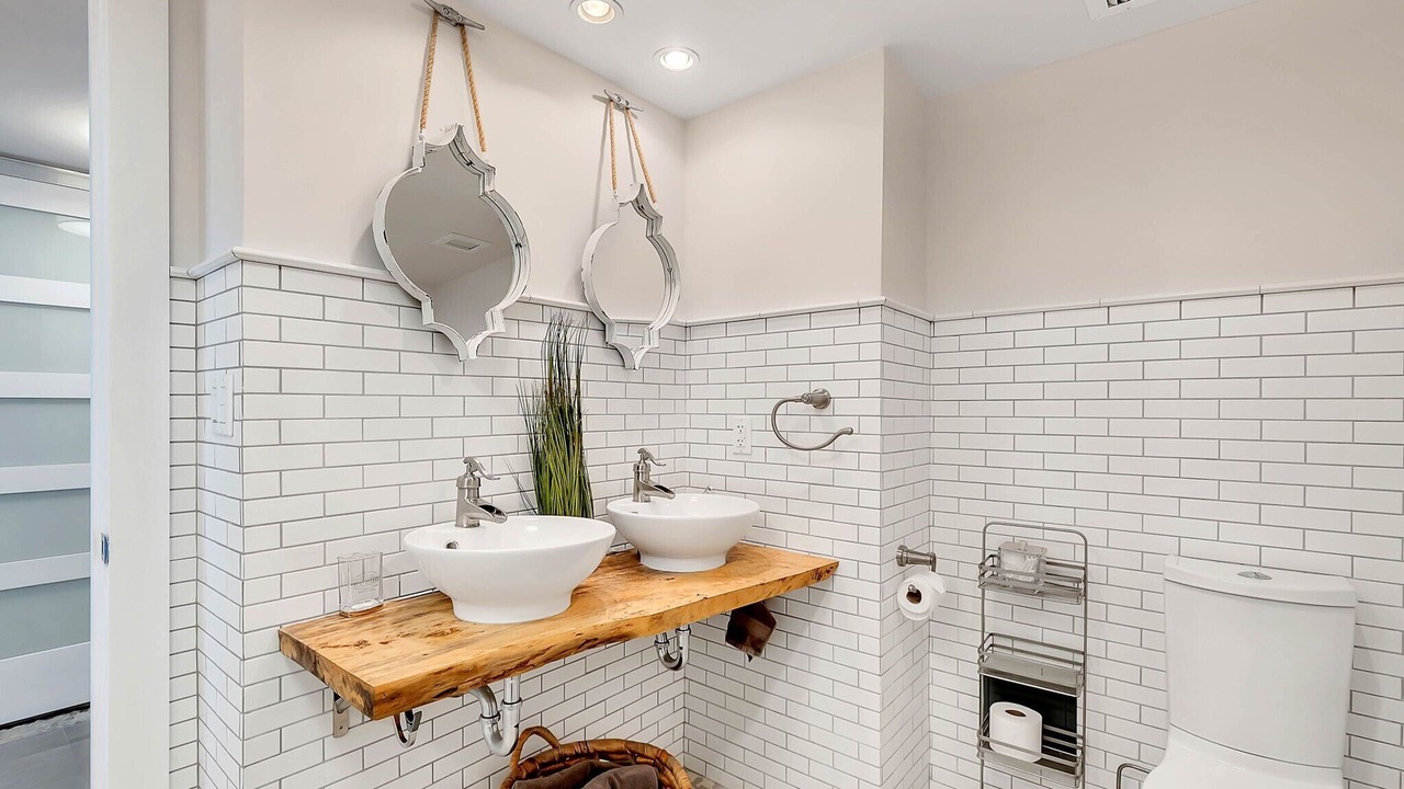 Photo of Bathroom in South Beach