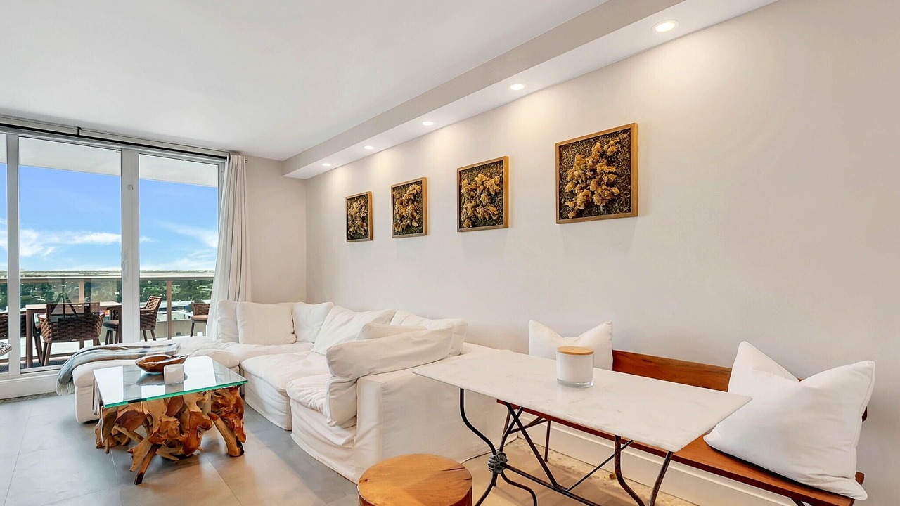 Photo of Livingroom in South Beach