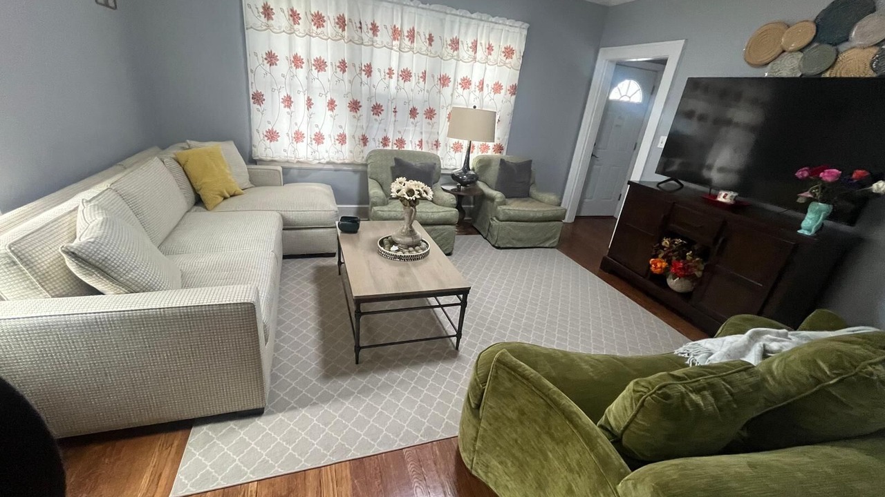 Photo of Livingroom in Waterbury