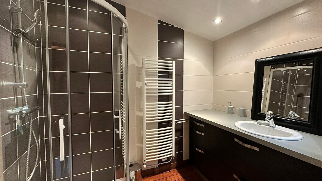 Photo of Bathroom in Mostuejouls