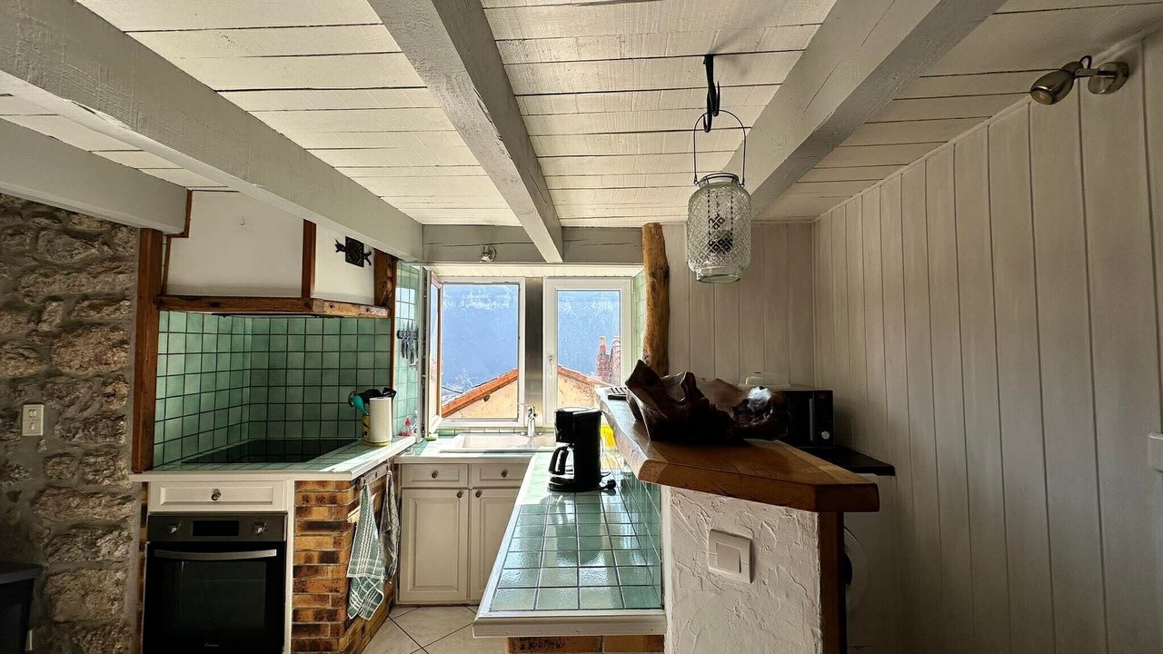 Photo of Kitchen in Mostuejouls