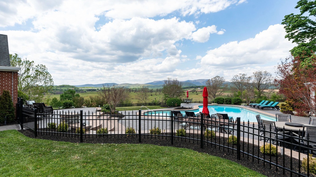 Photo of Outdoor in Swoope