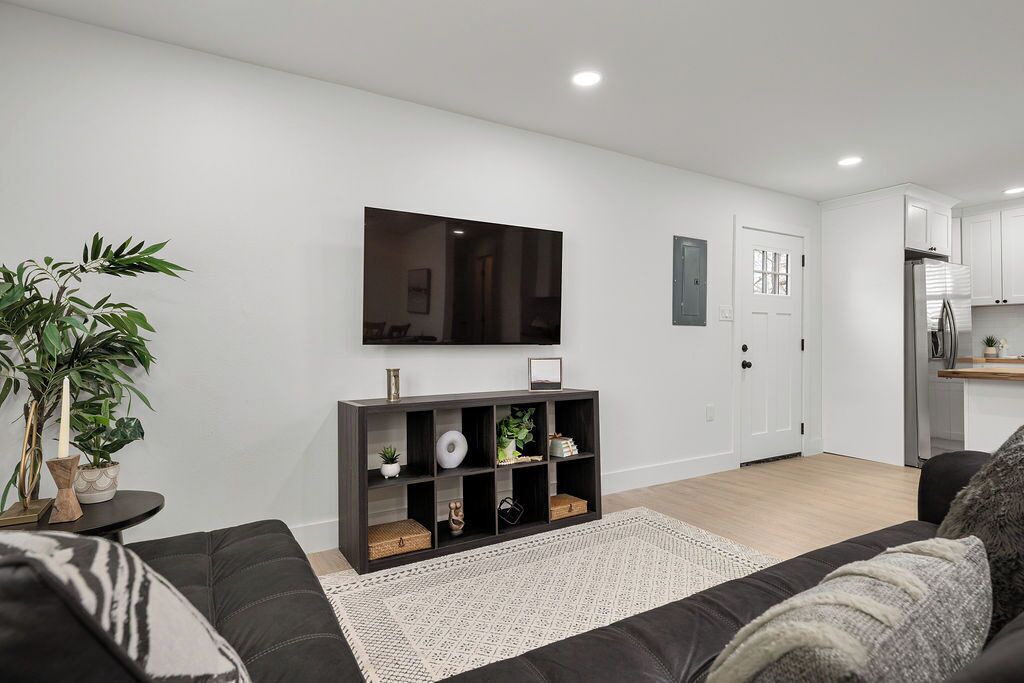 Photo of Livingroom in Pittsburg