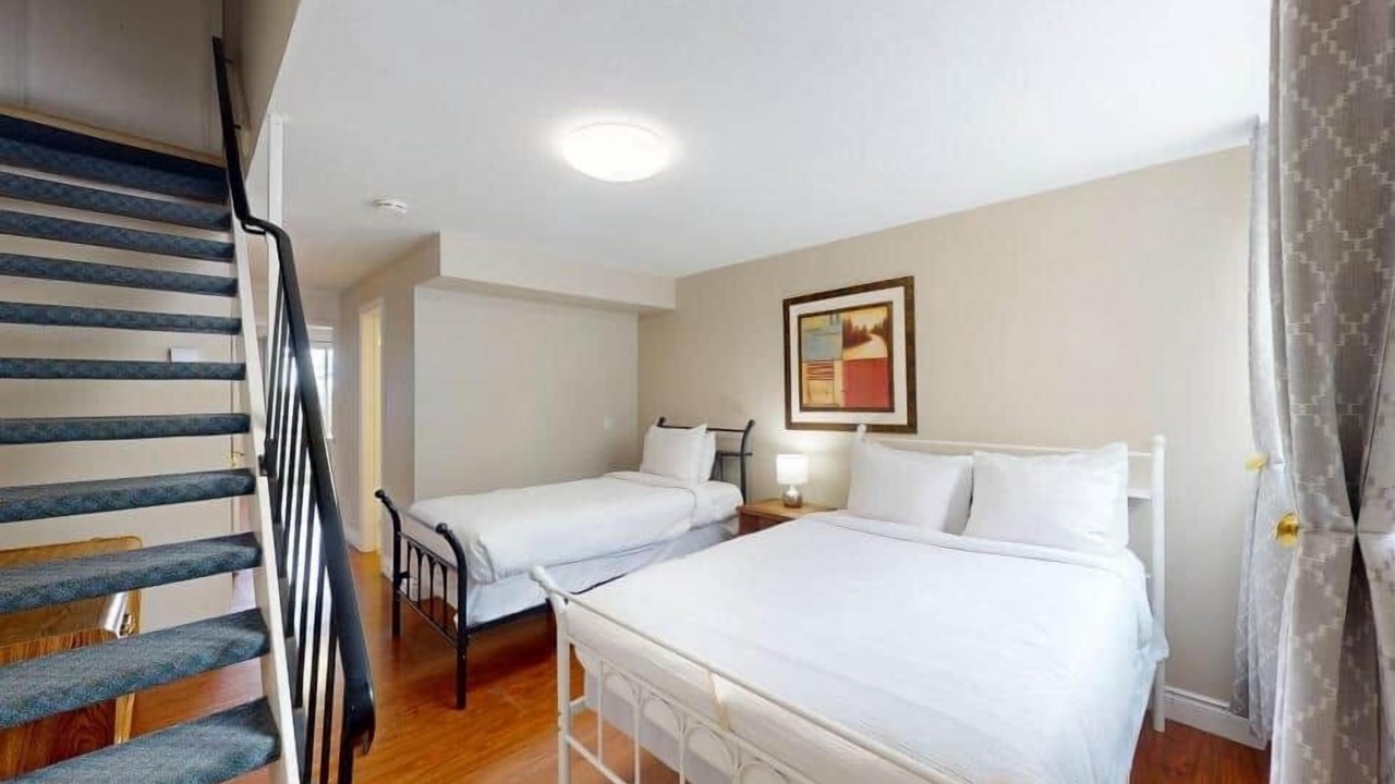 Photo of Bedroom in Wasaga Beach