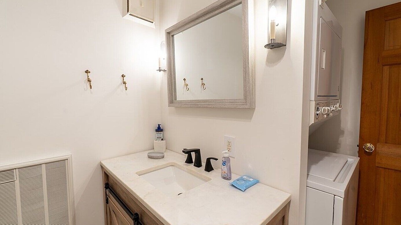 Photo of Bathroom in Clarksville