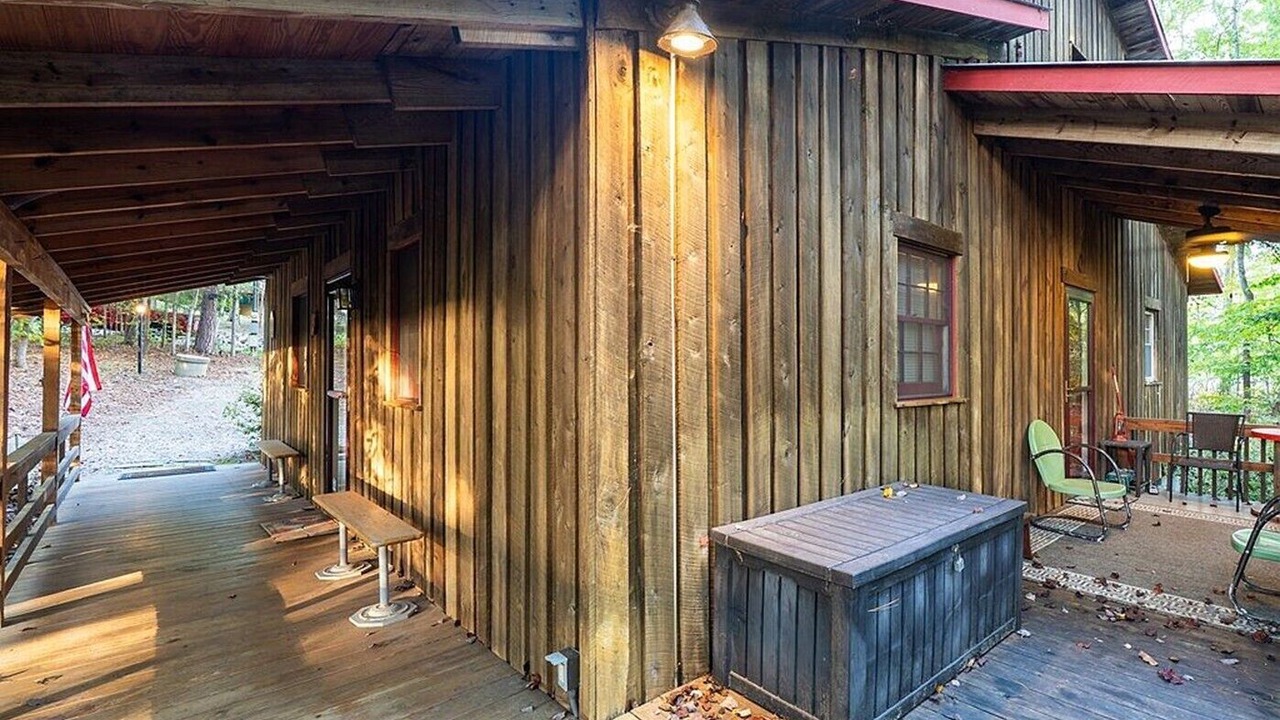 Photo of Outdoor in Clarksville